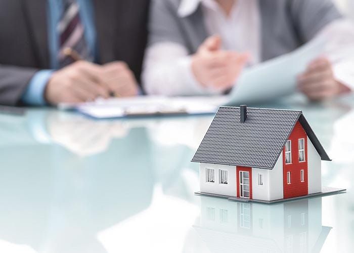 Borrowers behind in home loans post image