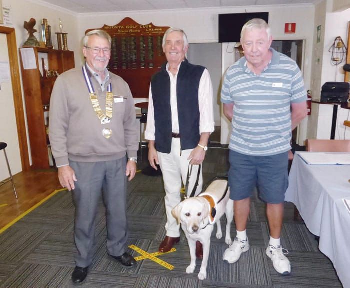 Neil talks guide dogs at Moonta post image