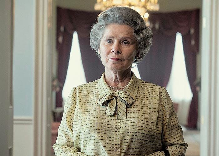 Crown slipping off the head a little post image