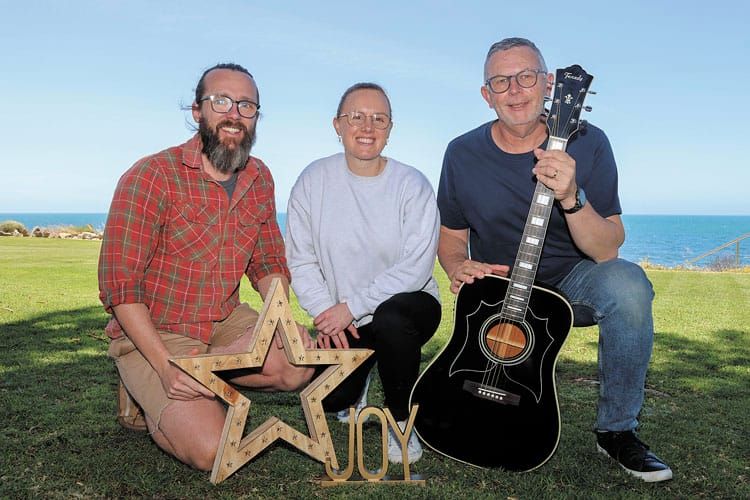 Christmas singalong returns to the sea post image