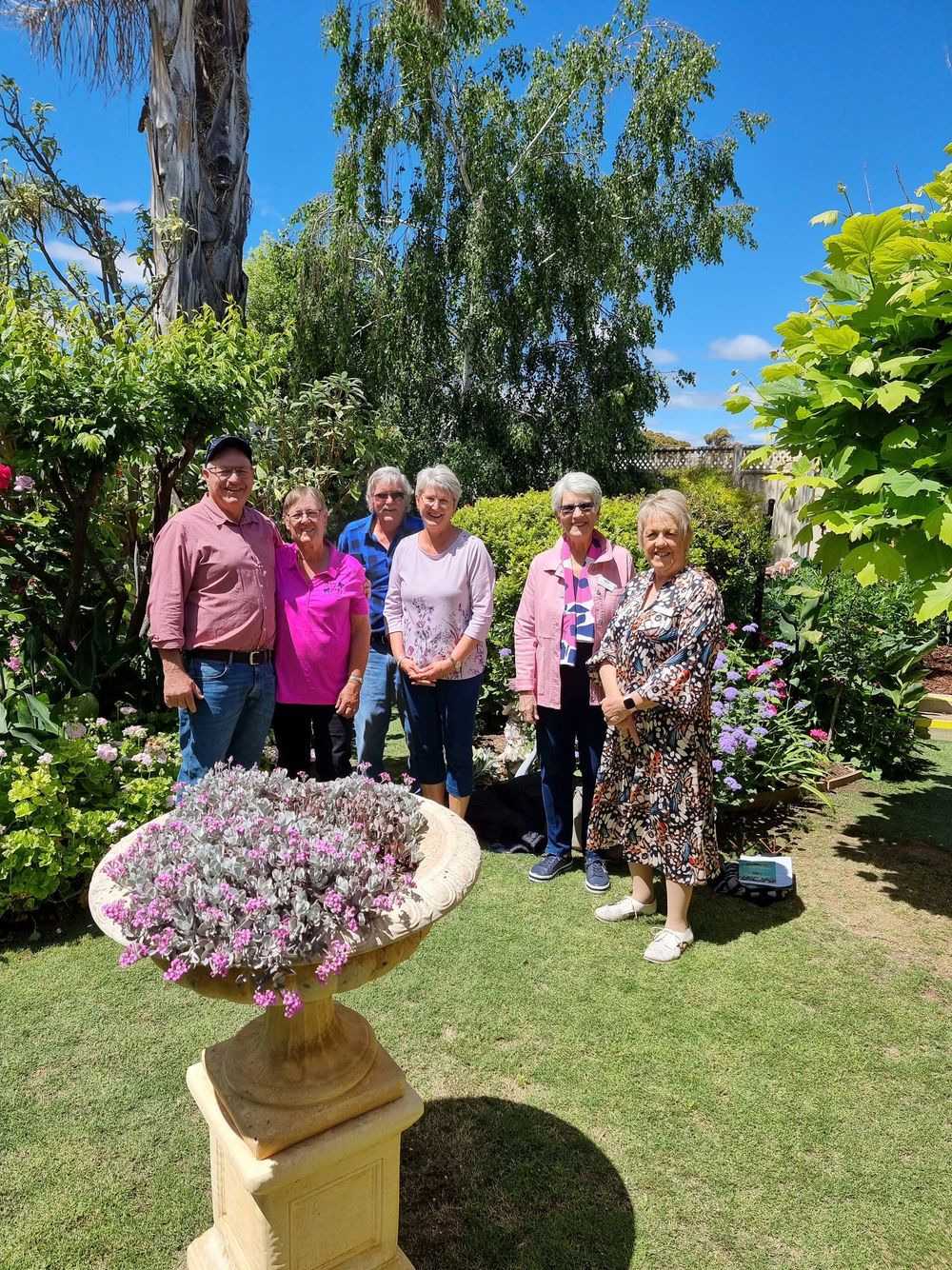 More than 460 stroll through Camelot post image