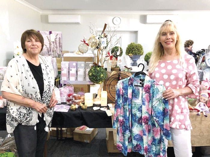 Hospital supporters host fashion parade post image
