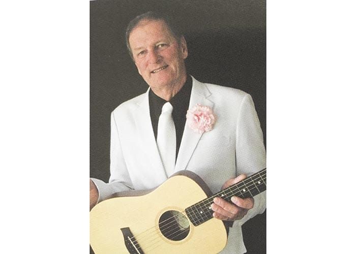 Routledge plays tribute to the country greats post image