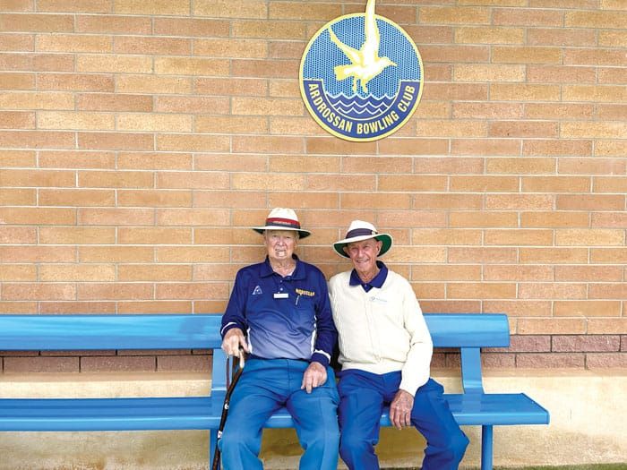 New seating at Ardrossan Bowling Club post image