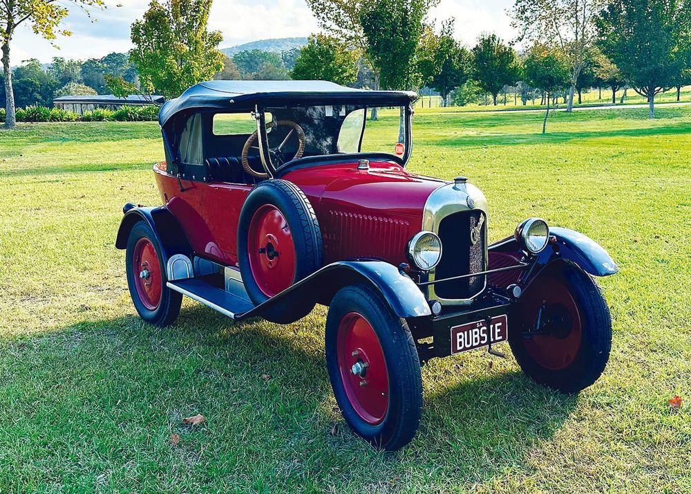 Century-old Citroen spreading the word post image