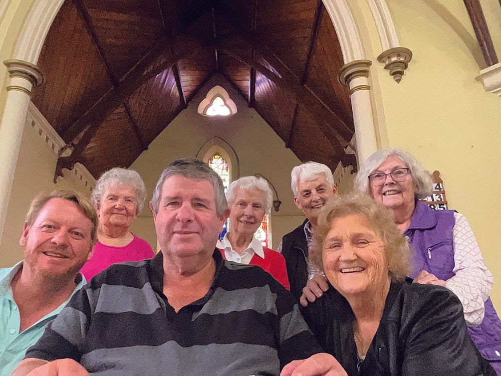 Easter service in the square at Moonta post image