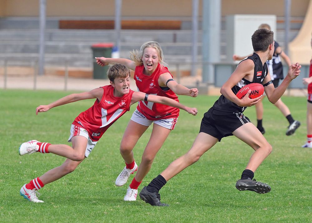 YPFL: Magpies maintain hot start to season post image