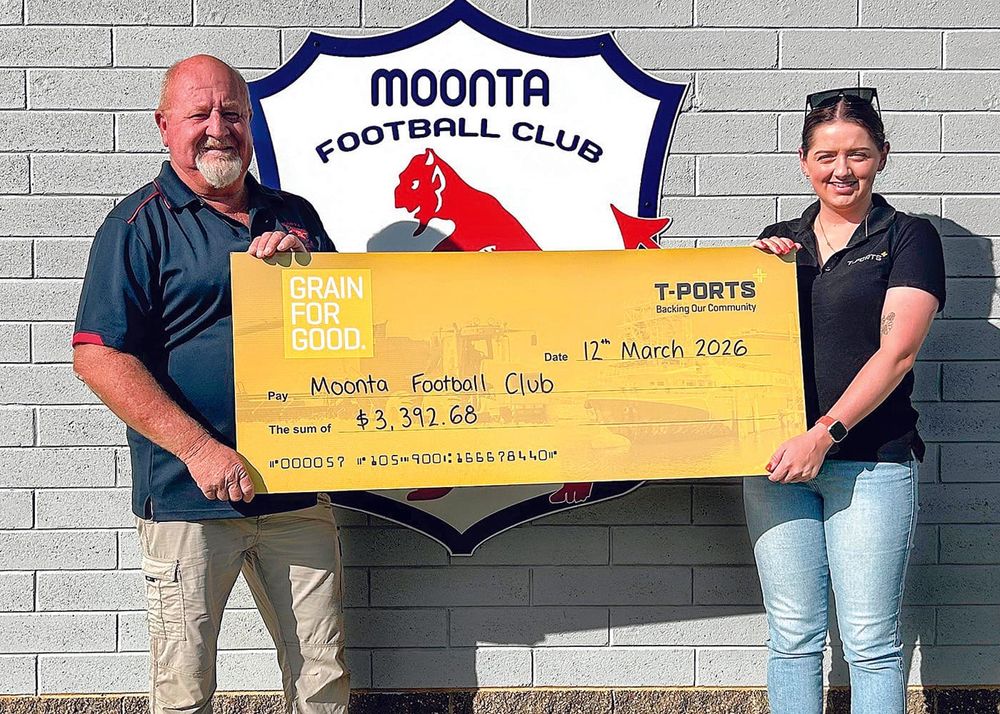 Grain for Good  delivers $3392 to Moonta Football Club post image