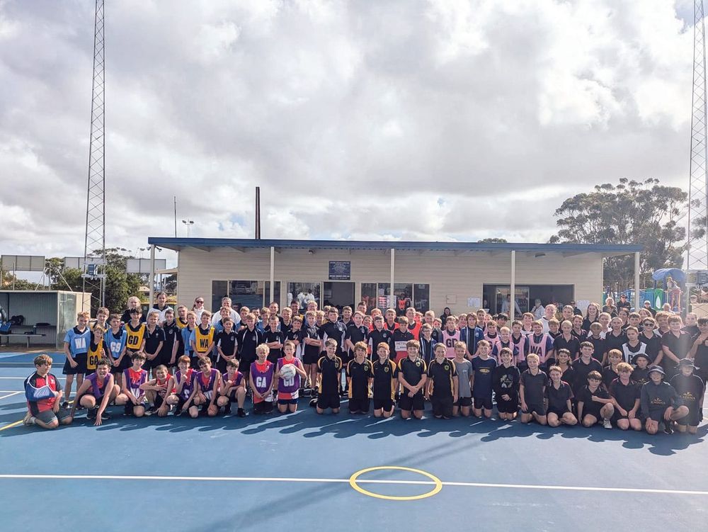 Boys’ netball scores well on YP post image