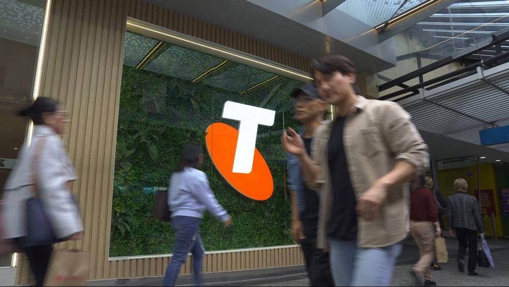 Telstra outage: Mobile network mostly restored after nationwide crash, causing transport and payment delays post image