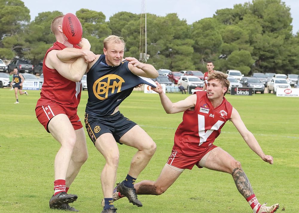 NAFA: Roosters crush BM on the road post image