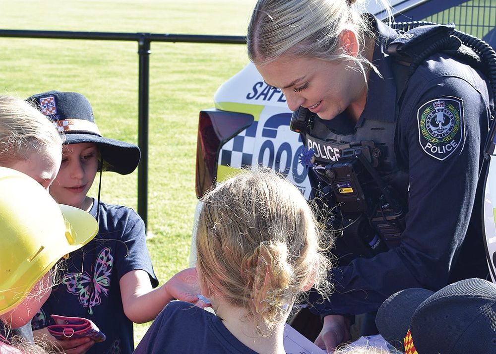 Students thank  a first responder post image