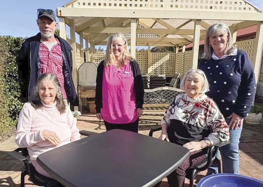 Garden club gives to aged care residents post image