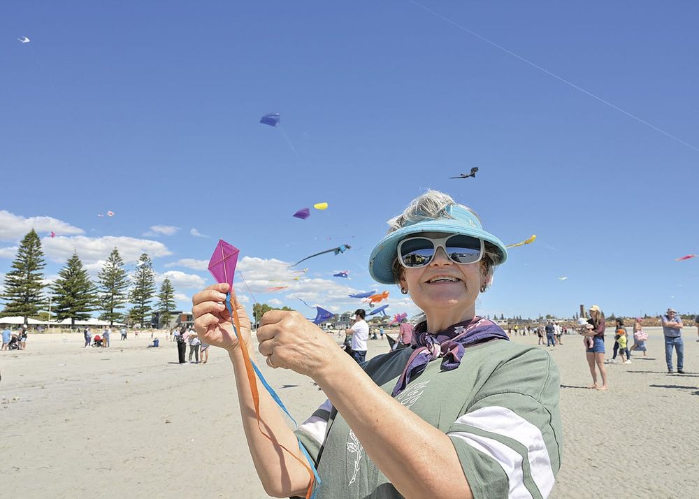Kites soar over Wallaroo post image