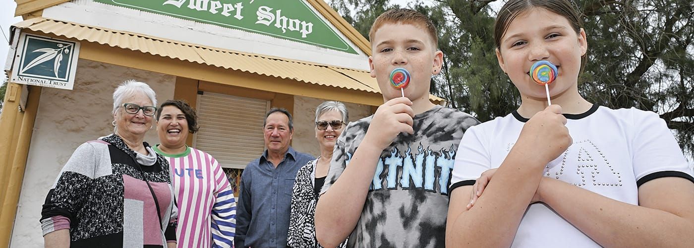 Tourists queue up for Moonta’s reopened attractions - BACK ON TRACK post image