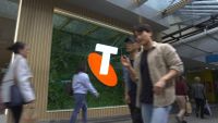 Telstra outage: Mobile network mostly restored after nationwide crash, causing transport and payment delays post image
