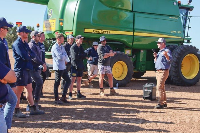 Farmers get together for WeedSmart Week post image