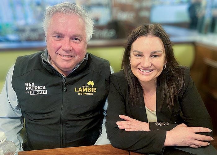 Lambie and Patrick stopover in Kadina post image