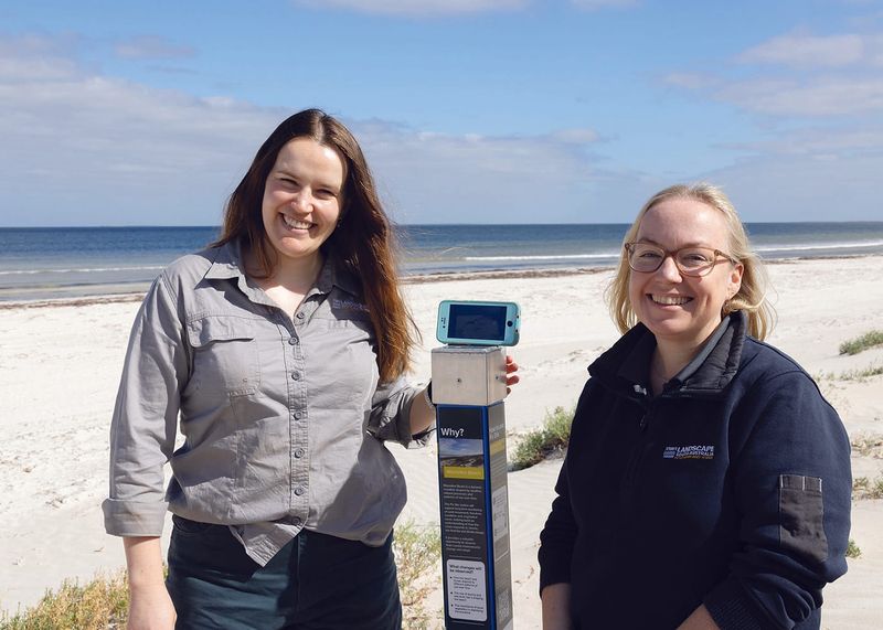 Pix Stix project backs citizen science post image