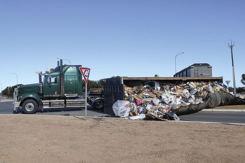 B-double spill closes  Copper Coast Highway post image
