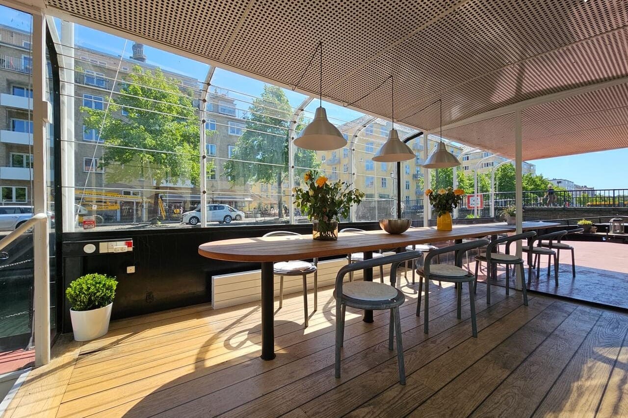 Bryllup på en båd? Book the Ark her.