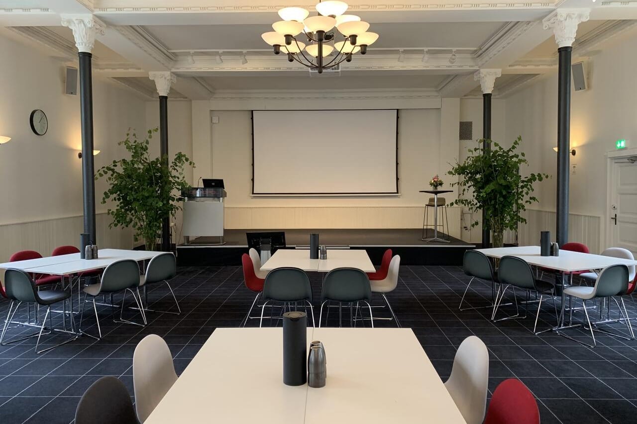 Kosmopol - Mødesalen - Stort lokale perfekt til konferencer i København