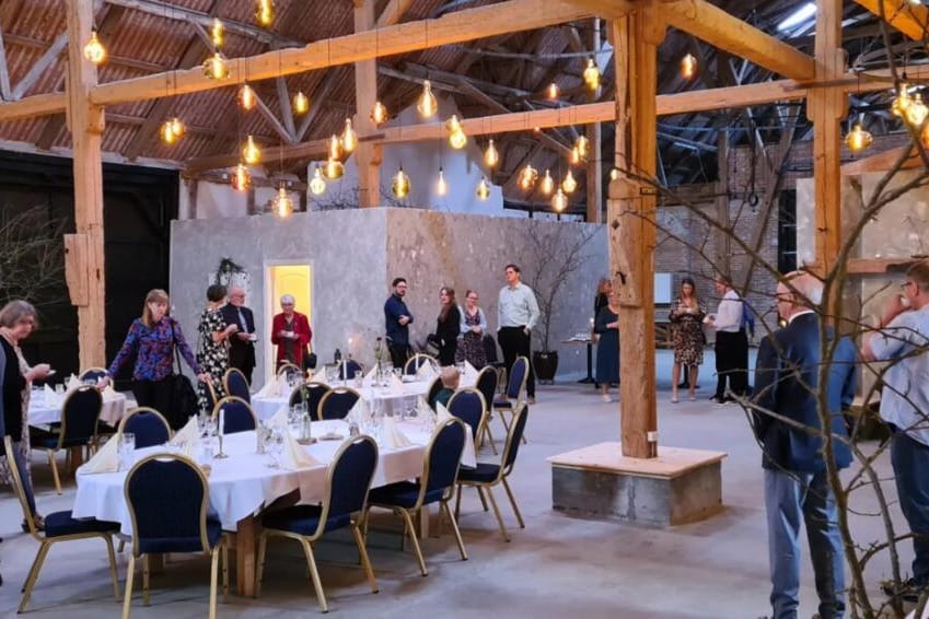 Rustik lade til bryllup - Skrøbelev Gods