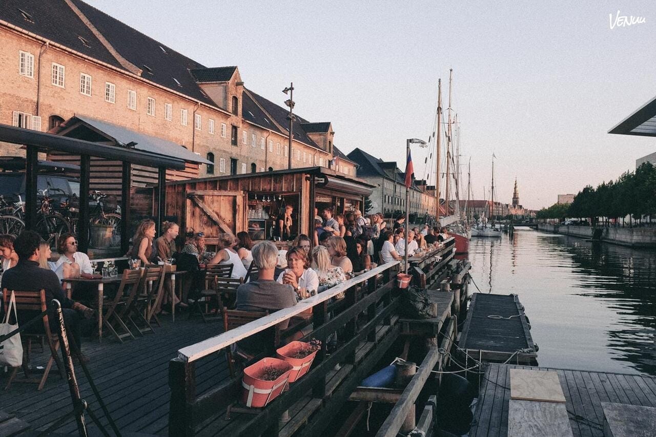 Færgen Ellen - Kontiki Bar - Festlokaler og Selskabslokaler