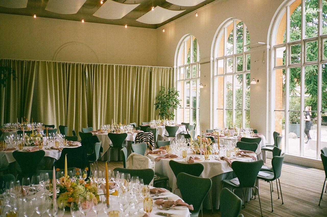 Elegant festlokale med historisk charme og kongelige vibes til firmafester.