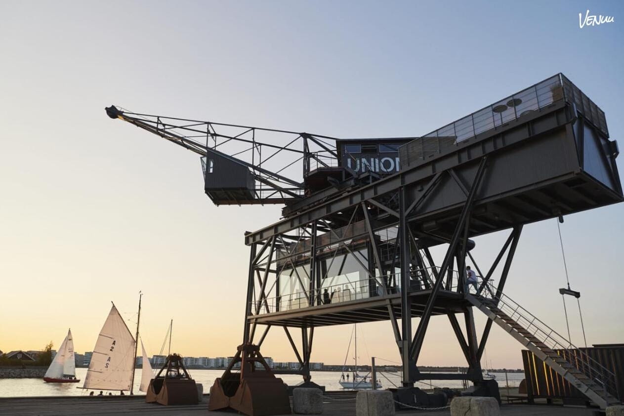 Unikt mødelokale i en kran med panoramaudsigt og eksklusive omgivelser.