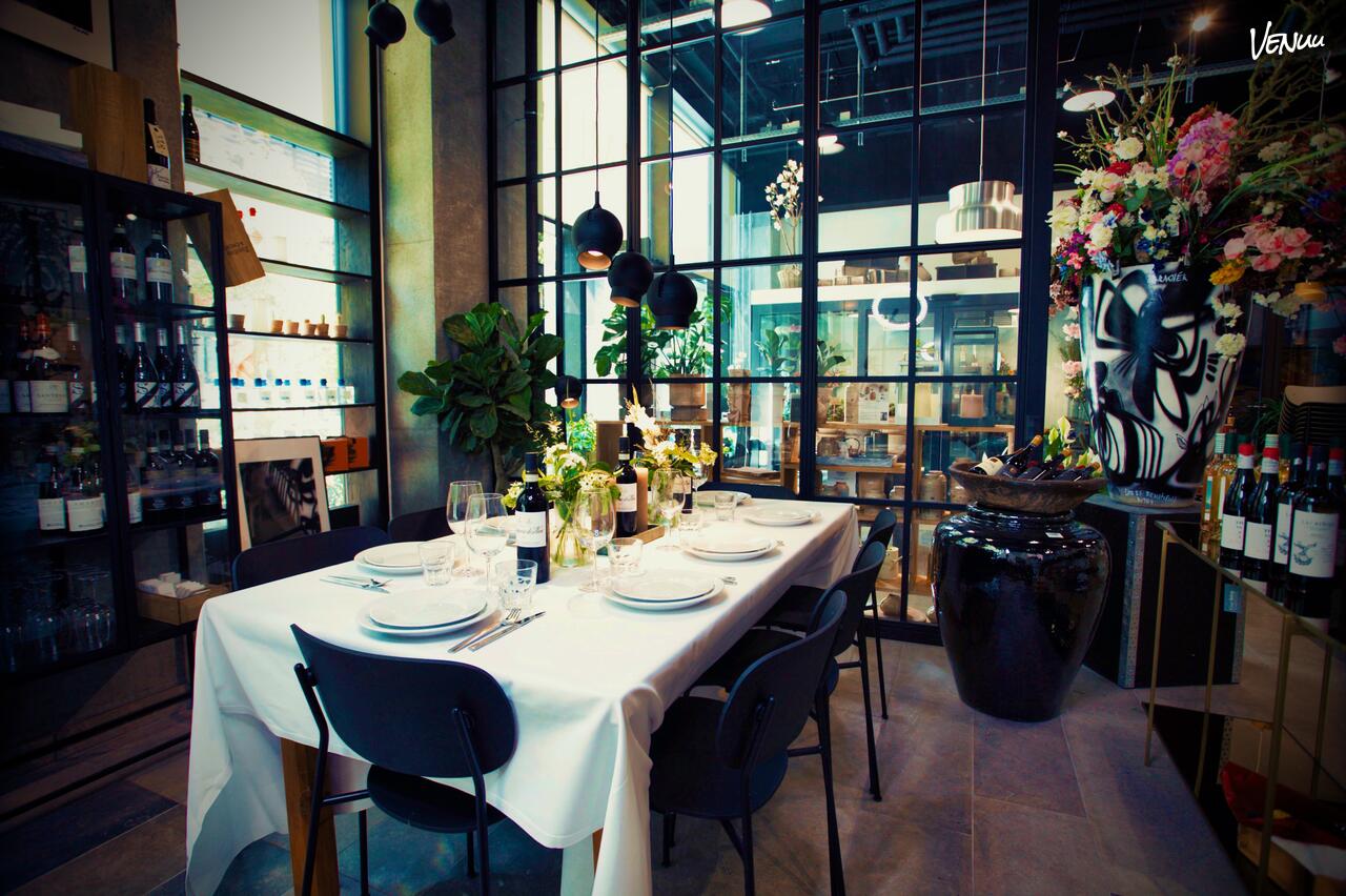 Privat lokale med afslappet stemning og gourmetmad i hjertet af København.