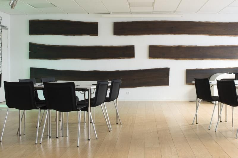 MBK – Lokale 4 – moderne konferencelokale med behagelige omgivelser og professionelt setup.