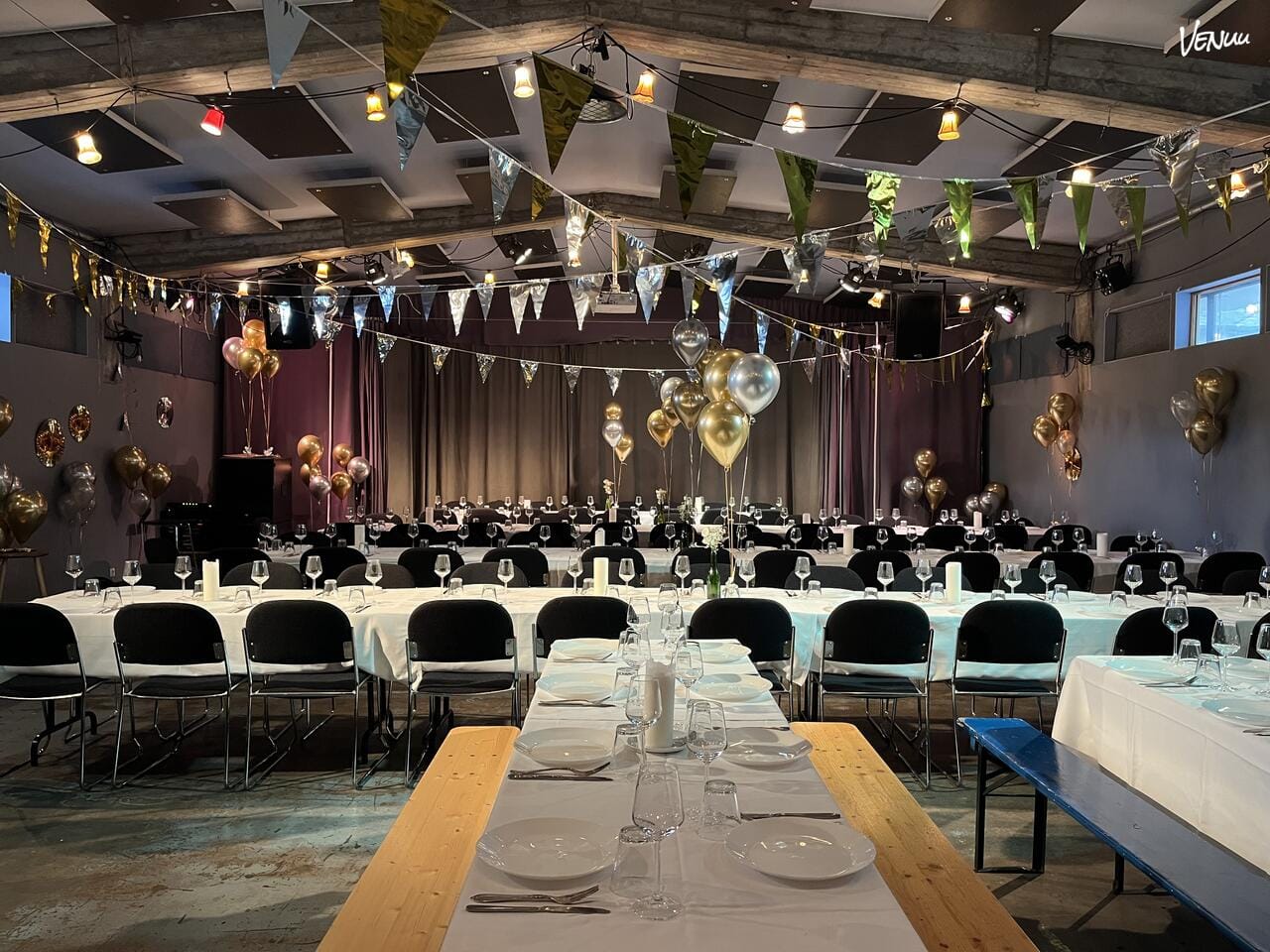 H15 – Scenen – eventlokale med professionel scene og lysopsætning til episke fester.