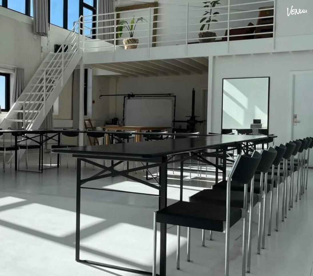 Fotostudiet Trifolium – lyst og fleksibelt eventrum ideelt til kreative events og fotosessions.