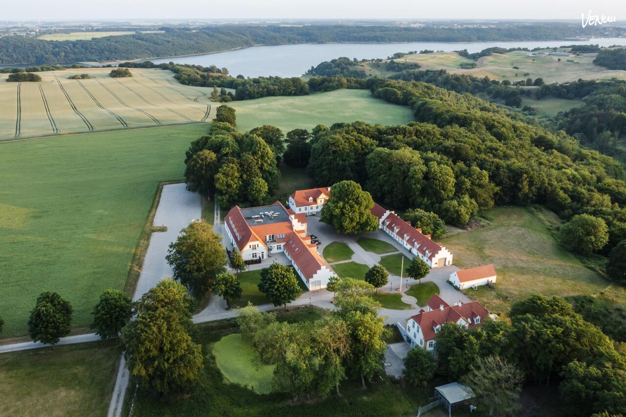 Hotel BramslevGaard – romantisk herregård med både selskabslokaler og overnatning til bryllup.