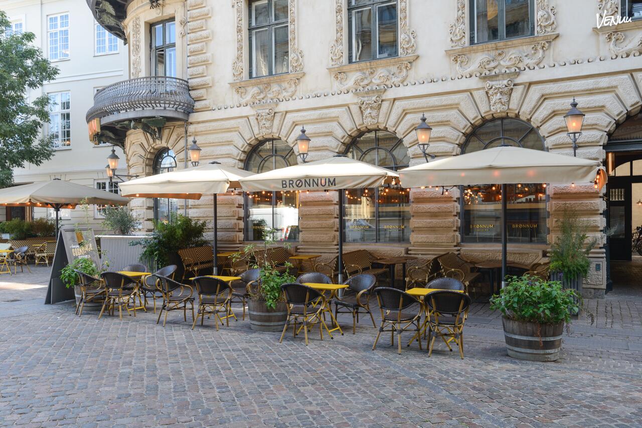 Eksklusivt cocktail-inspireret selskabslokale med vintage charme og Game Room vibes.