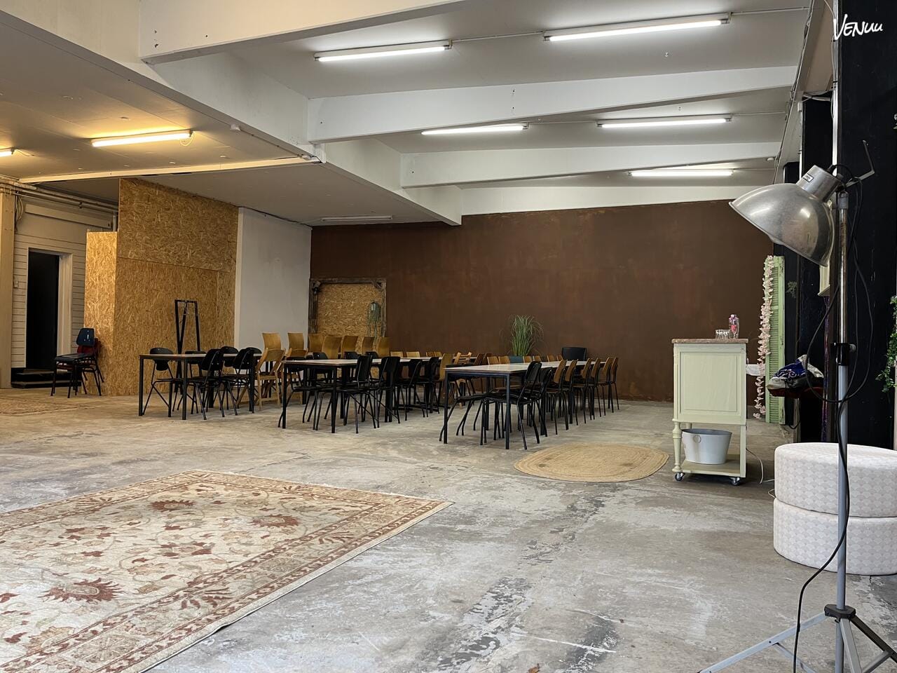 Eventlokale i Aarhus med stilrent design, højt til loftet og plads til kreative livsstilsevents.