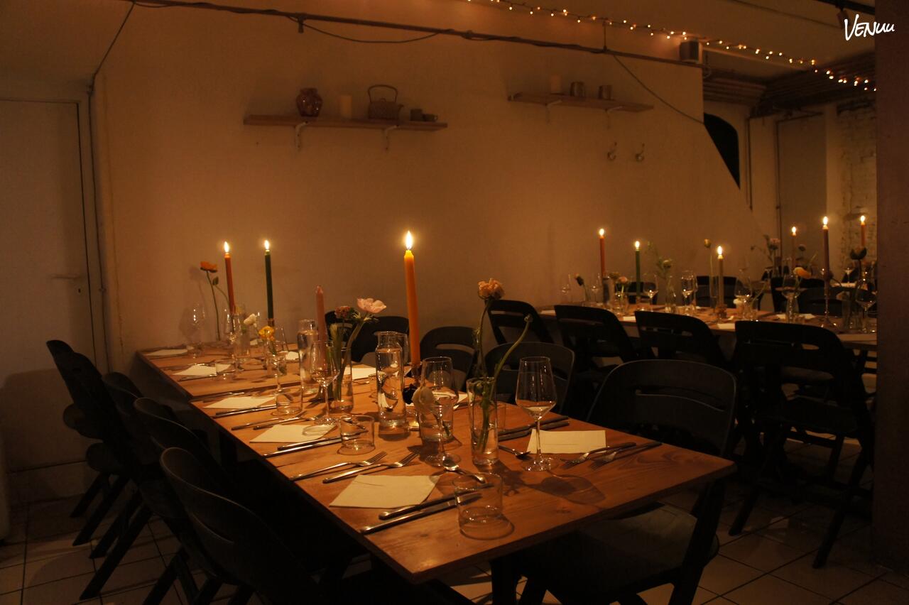 Venner Cph, et moderne selskabslokale i København K til brunch, middag og private events.