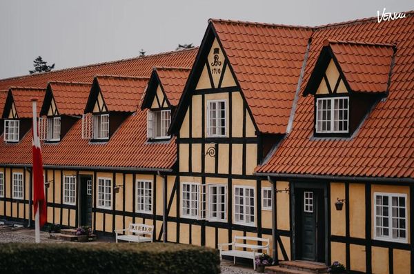 16 Magiske Bryllupslokaler med Overnatning i Danmark