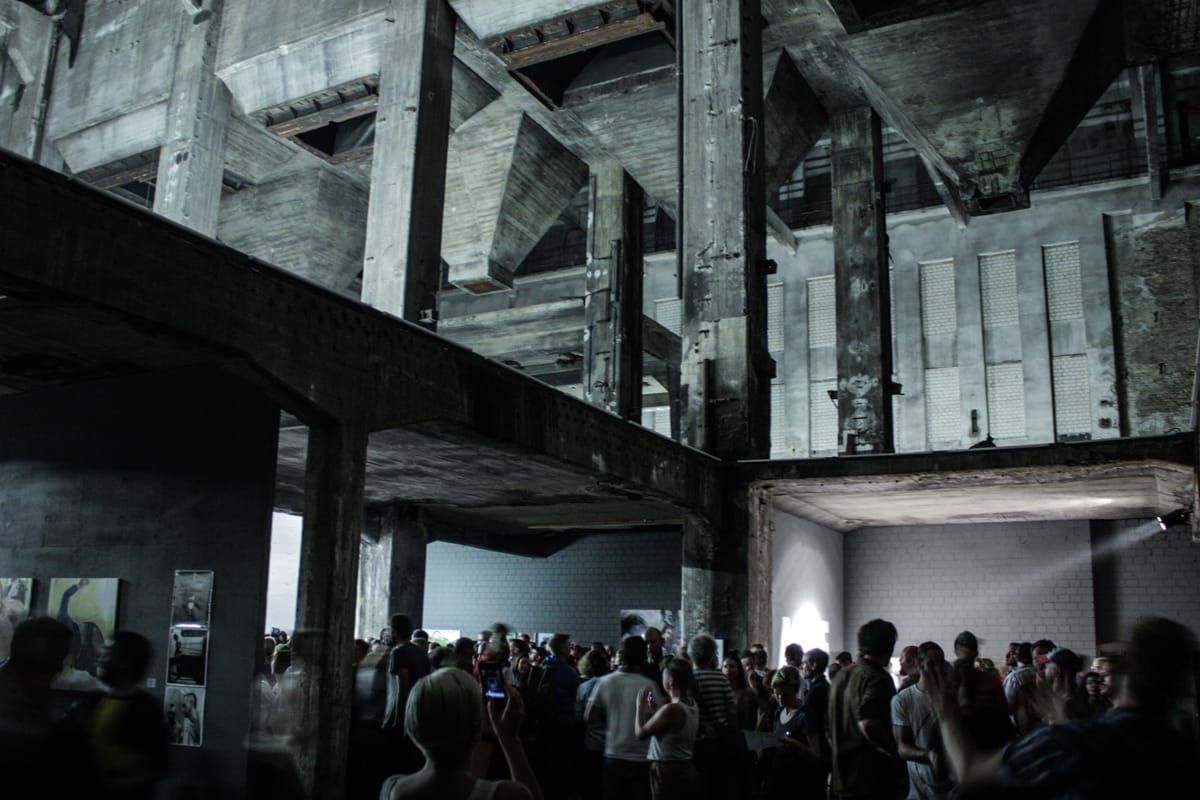 Atmospheric Hegemony: The Brutalist Ontology of Nighttime Spatial Design