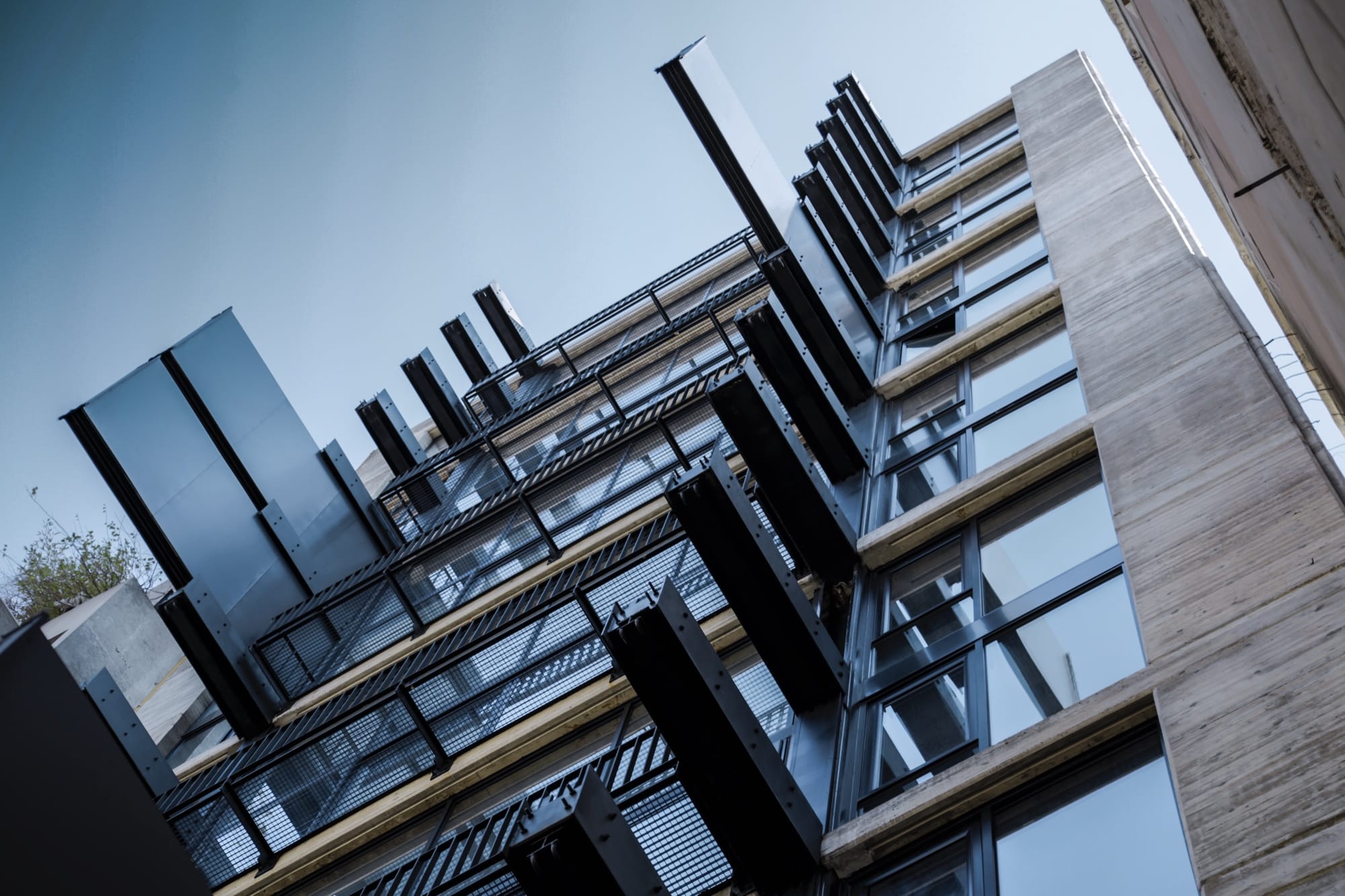 Off the Wall Thinking: Fouad Samara's Modulofts and Their Sliding Partition Walls