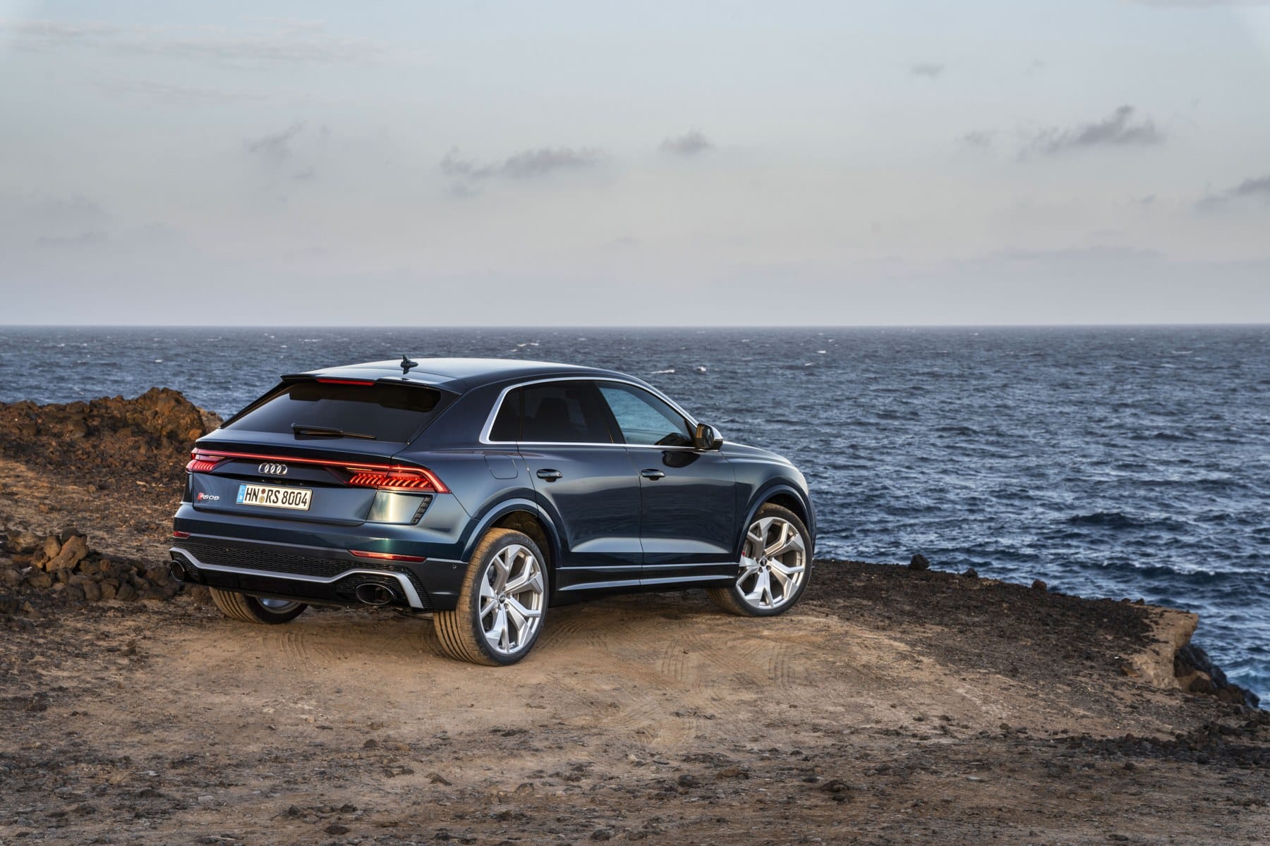 Audi RS Q8: The Twin-Turbo V8 Sleeper That Quietly Outruns Its Rivals