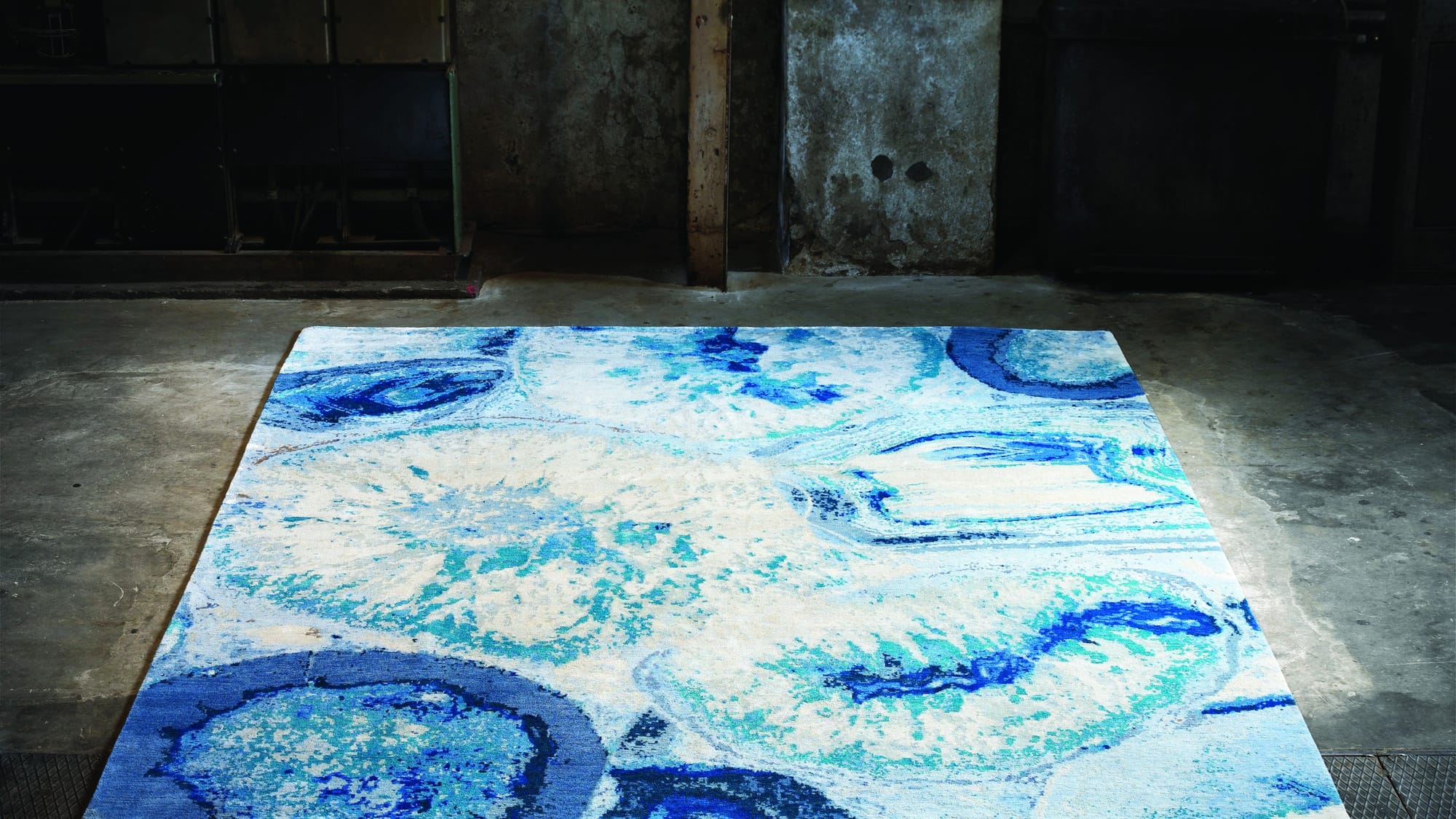 Iwan Maktabi Specialises in Gorgeous Handmade Carpets that Fuse Contemporary Artistry with Traditional Techniques