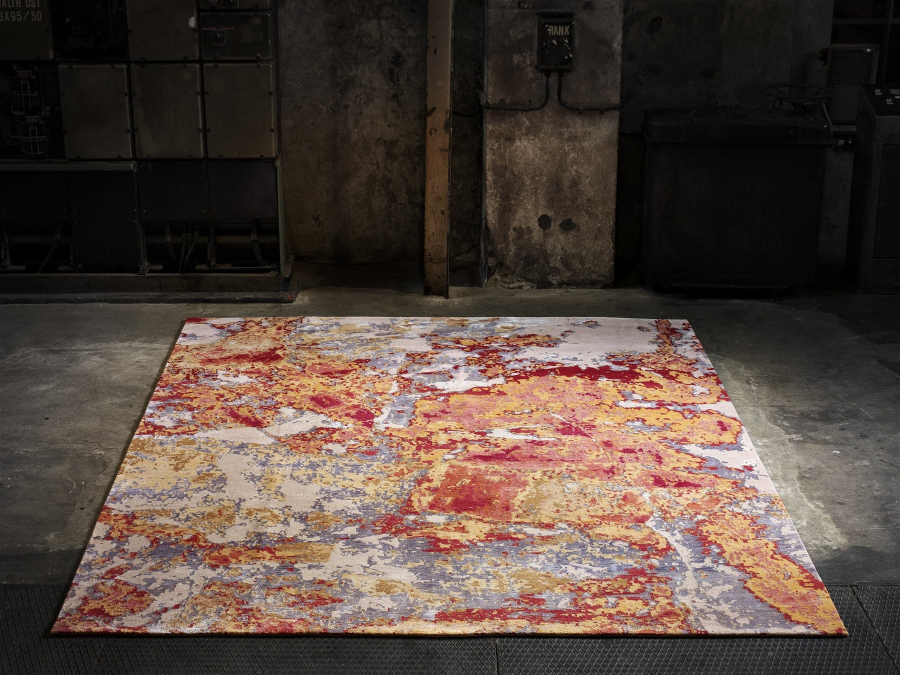 Iwan Maktabi Specialises in Gorgeous Handmade Carpets that Fuse Contemporary Artistry with Tradition