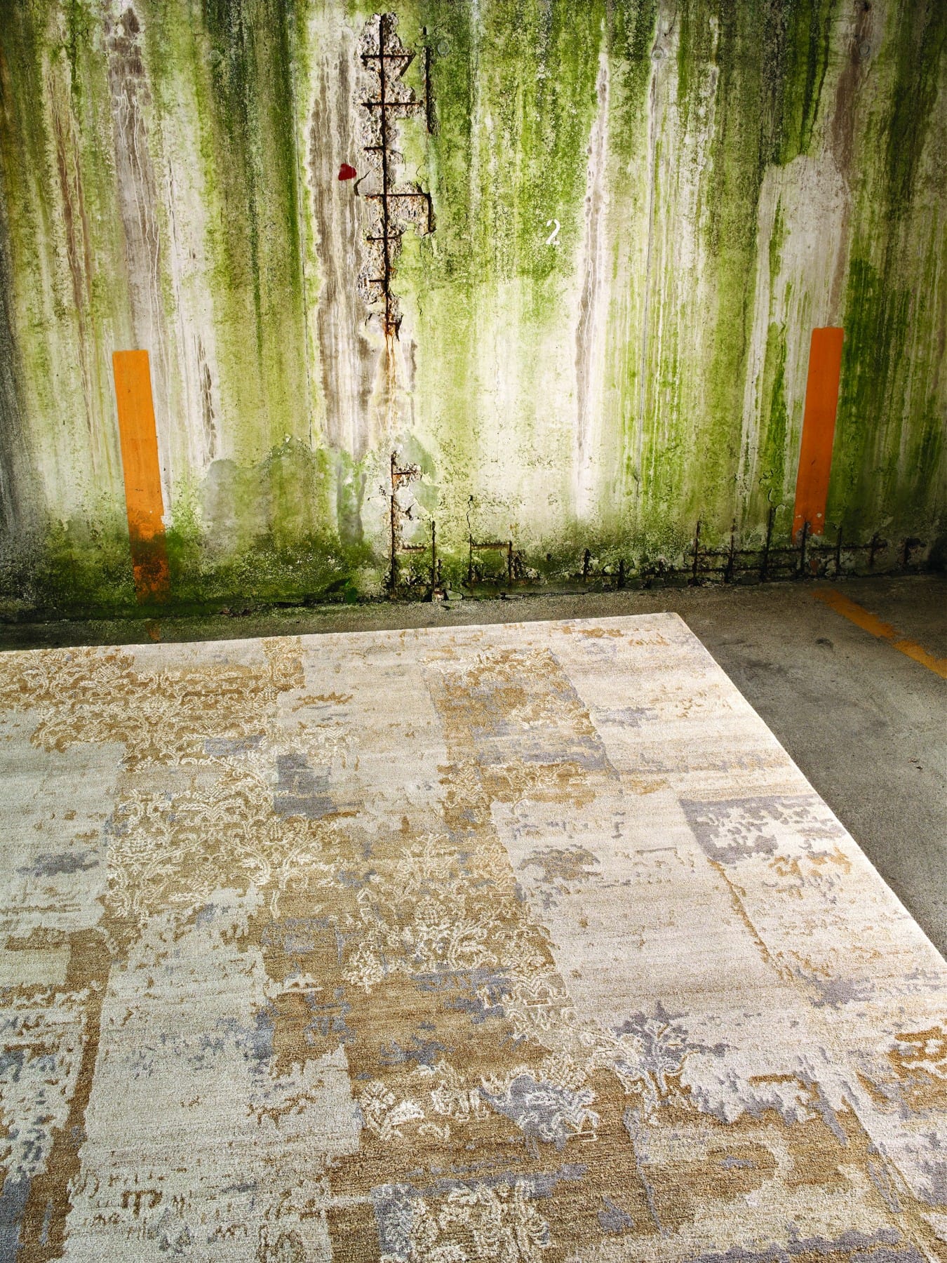 Iwan Maktabi Specialises in Gorgeous Handmade Carpets that Fuse Contemporary Artistry with Tradition