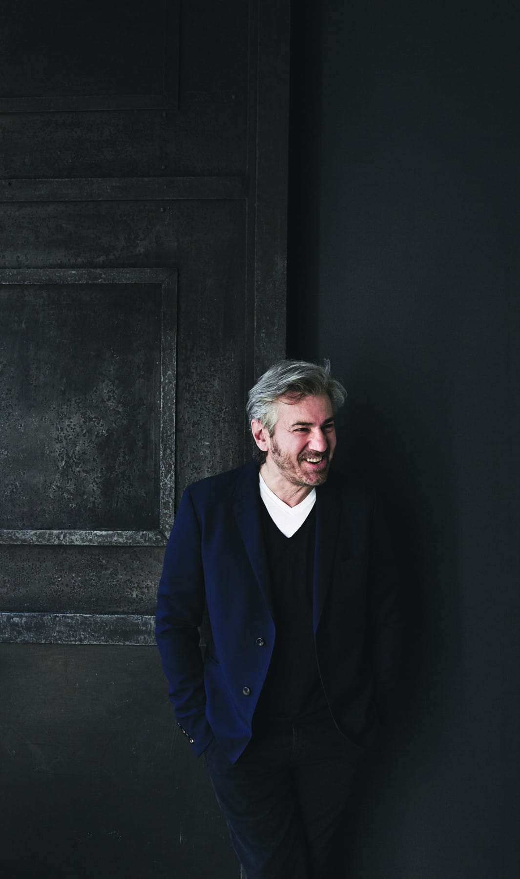 The Italian Architect, Designer and Sculptor, Vincenzo De Cotiis, Balances Raw Authenticity with Min