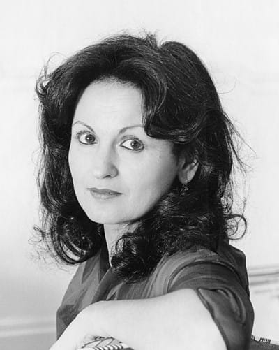 Literary Rebel Hanan Al-Shaykh Thinks Virginity is Overrated