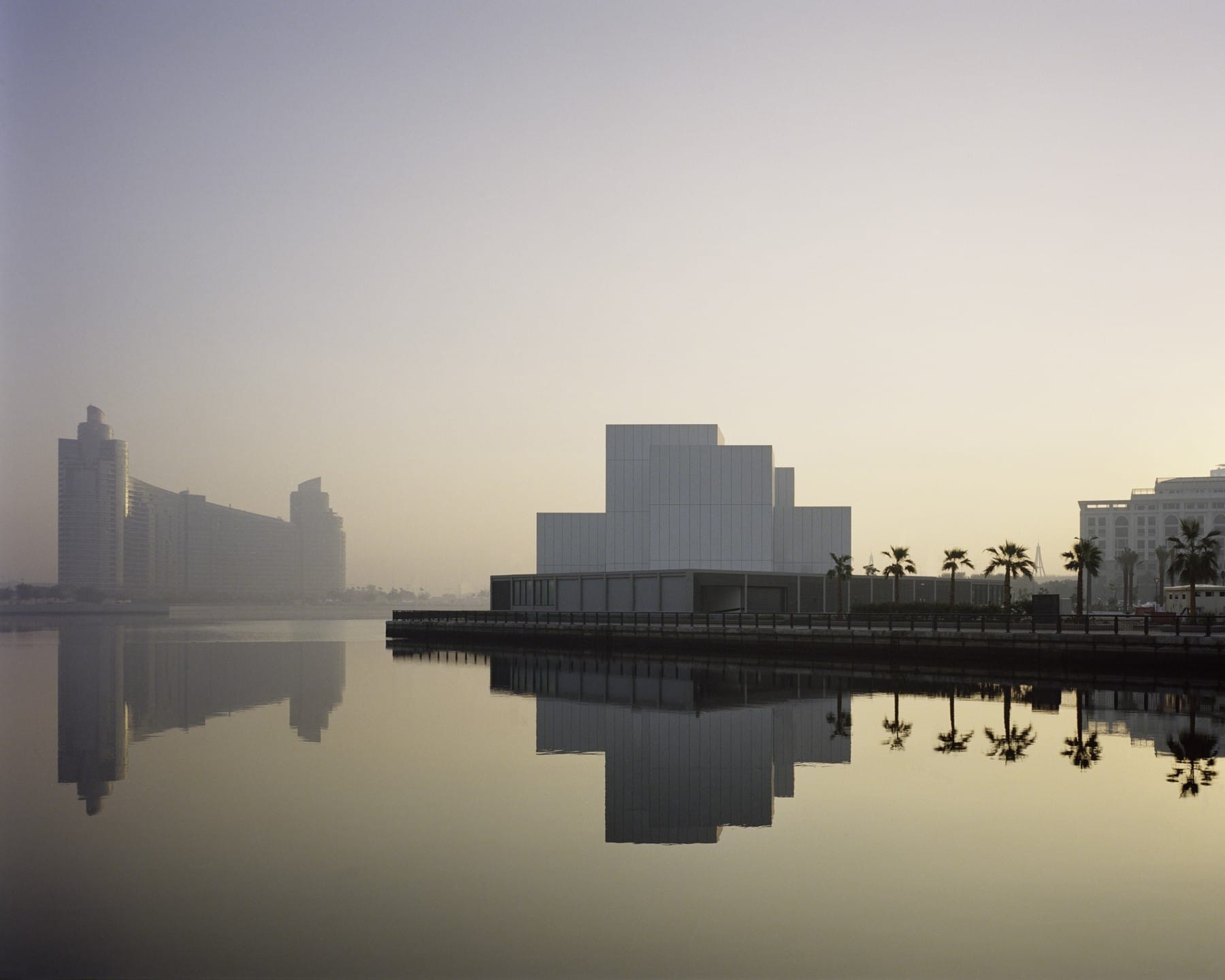 Serie Architects’ Jameel Arts Centre in Dubai is the Antidote to Art Fatigue