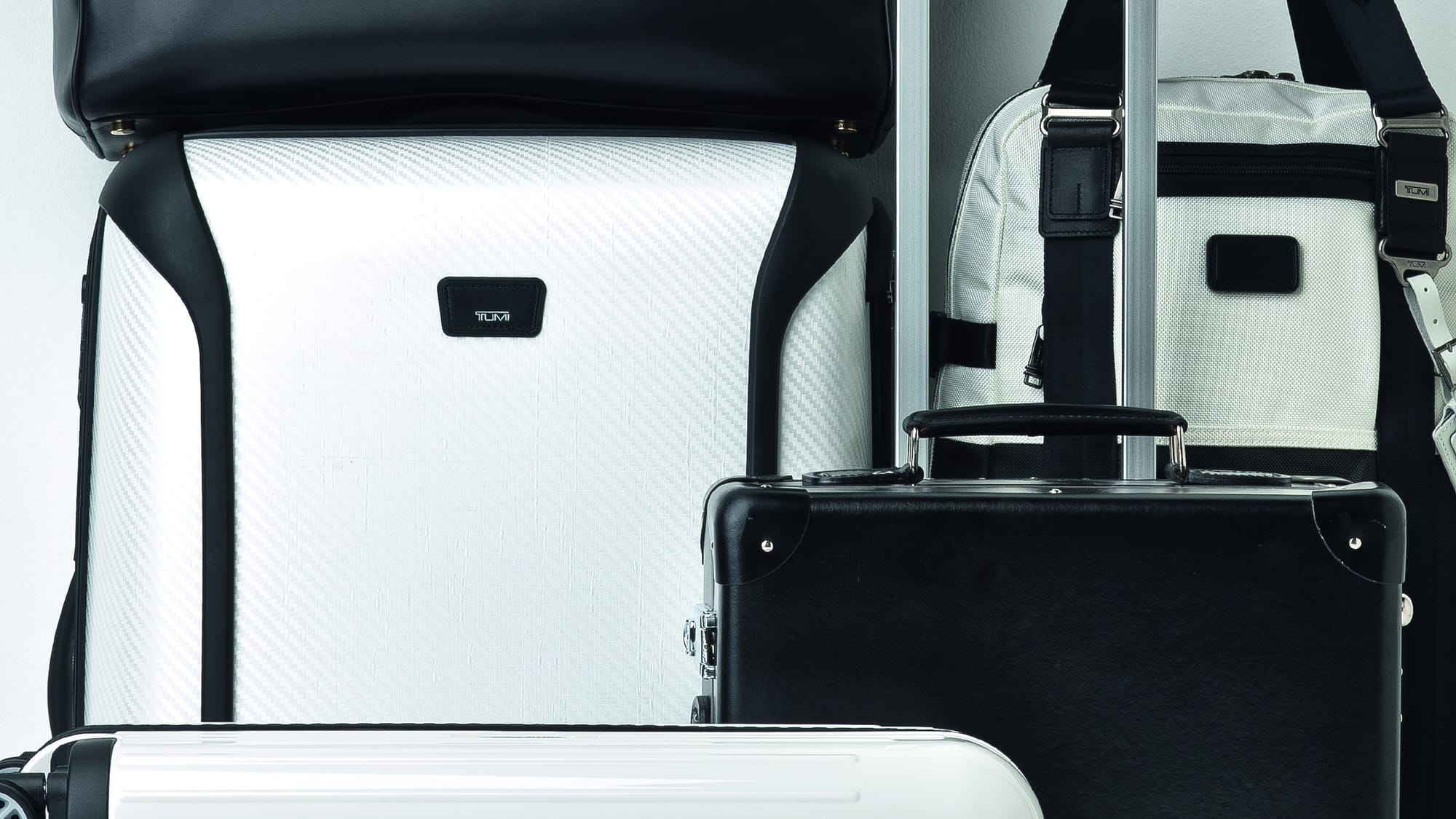 We’ve Found the Perfect Carry-on Bag For Those Who Hate Lugging Around Luggage