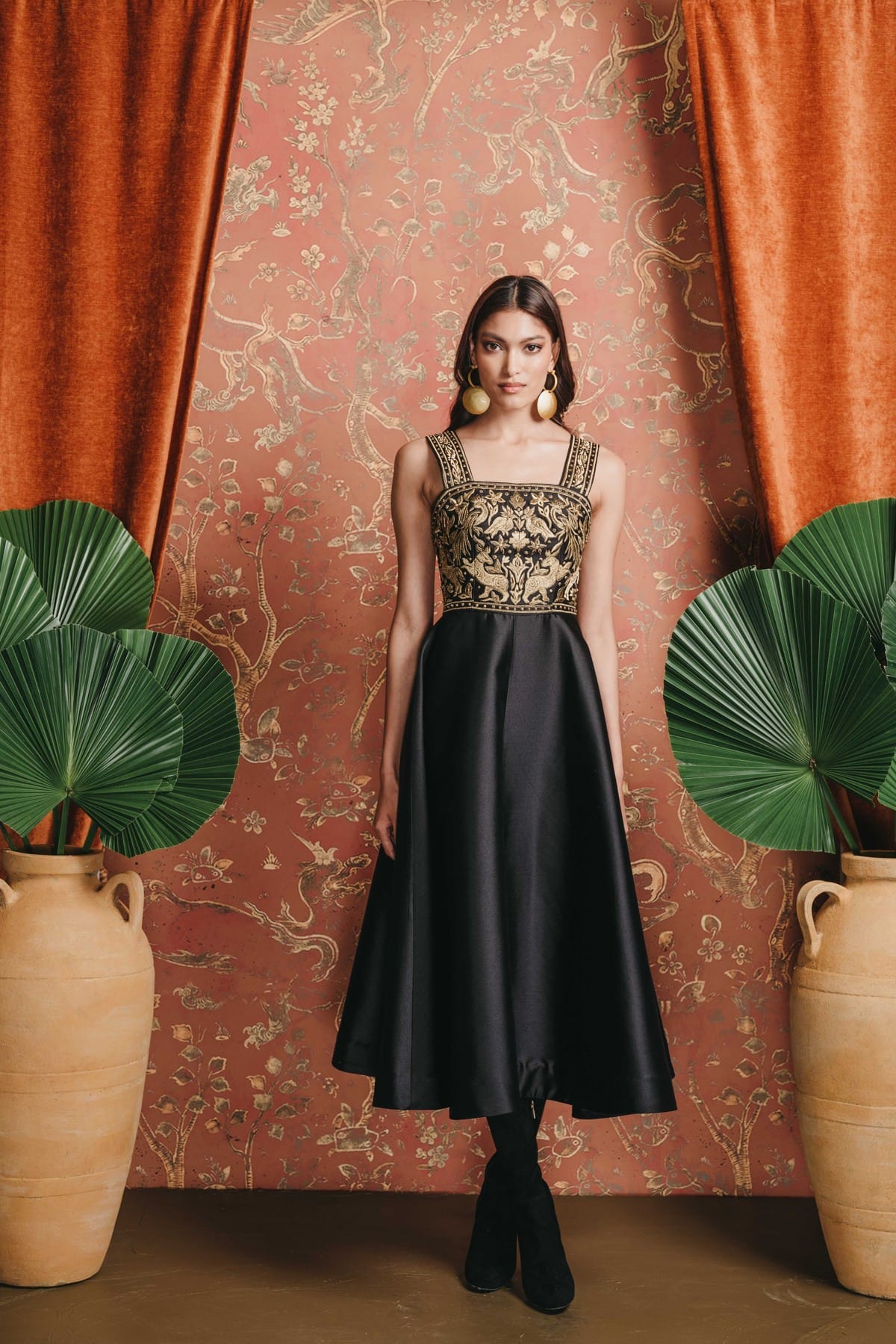 Taking Globalism to Sartorial Heights, Amelia Brown Won’t be Pigeonholed